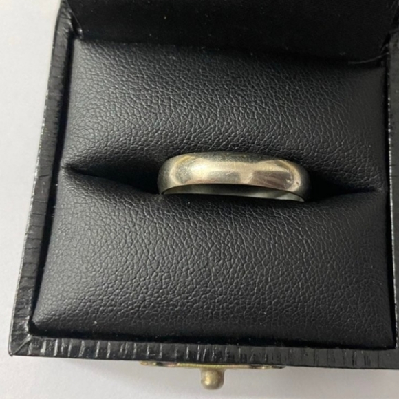 14K Gold Minimalist White Gold (Only) Ring - Picture 8 of 11